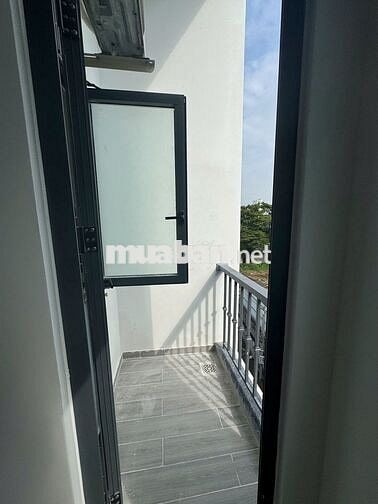 Khai trương trọ mới đường Thống Nhất - Làng đại học