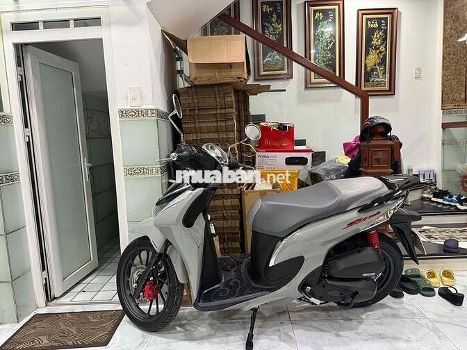 bán xe sh mode màu xám xi măng mới 99%