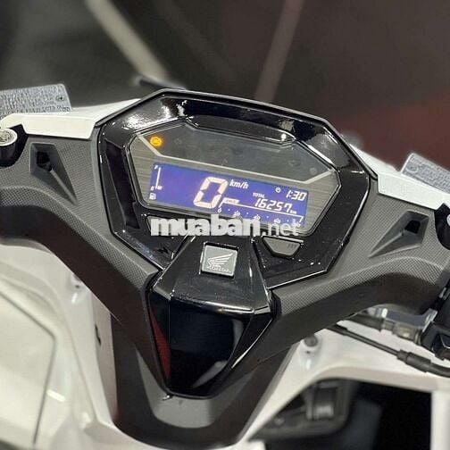 Vario160 ABS Trắng-Đen Sporty BSTP 9 chủ ký GIÁ RẺ