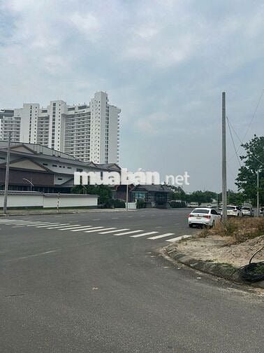 BÁN ĐẤT CÓ NHÀ CẤP 4 KIỆT Ô TÔ 6M PHAN VĂN ĐỊNH – GẦN MIKAZUKI