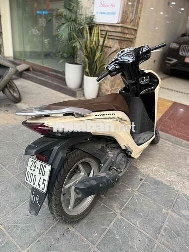 Honda Vision bản cổ điển đi 7000km  biển HN