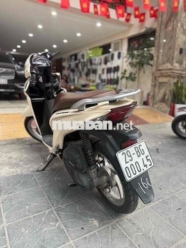 Honda Vision bản cổ điển đi 7000km  biển HN