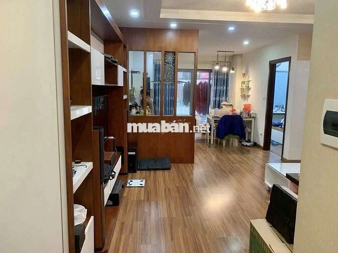 Chung cư 102 trường chinh. Nhà đẹp ở ngay,2 ngủ 2 wc.