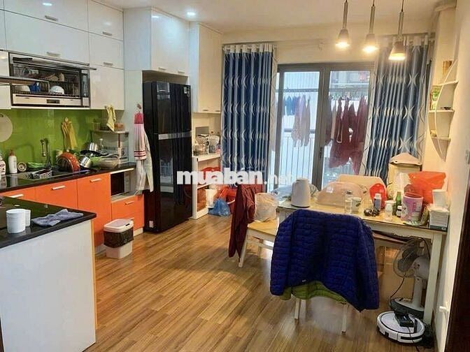 Chung cư 102 trường chinh. Nhà đẹp ở ngay,2 ngủ 2 wc.