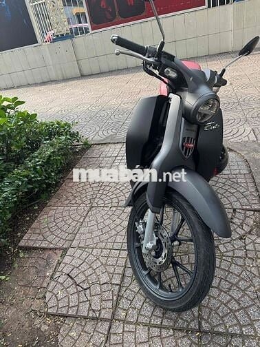 cần bán honda cub 125 màu đen