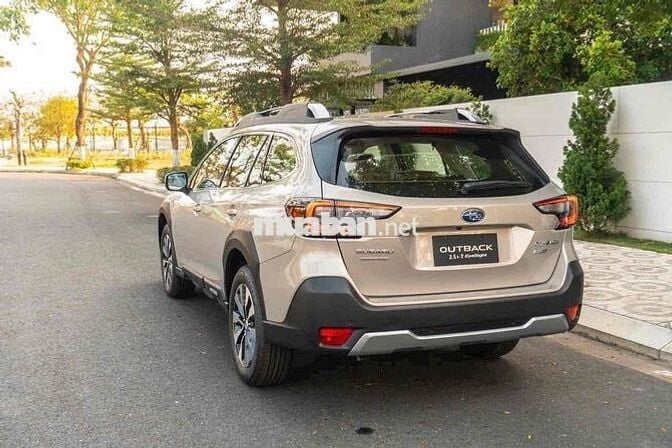 Subaru Outback - Giá *** - Khuyến mãi