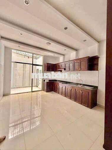 Cho Thuê Nhà 1 Trệt 3 Lầu 4PN 4x18m Mặt Tiền Đường Số P.Tân Phong