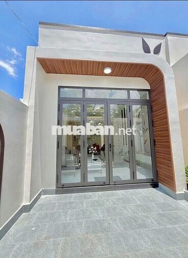 NHÀ 1TỶ450 GIÁP PHƯỜNG BỬU LONG BIÊN HÒA. NGAY ĐẦU NGÃ TƯ TÂN TRIỀU