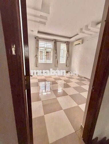 Cho Thuê Nhà 1 Trệt 3 Lầu 4PN 4x18m Mặt Tiền Đường Số P.Tân Phong