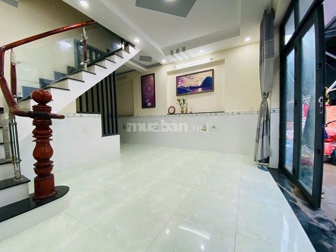 🏡 NHÀ LẦU TRỆT – VỊ TRÍ ĐẸP GẦN CỤM TRƯỜNG HỌC & SÂN VẬN ĐỘNG ĐÔNG HÒ