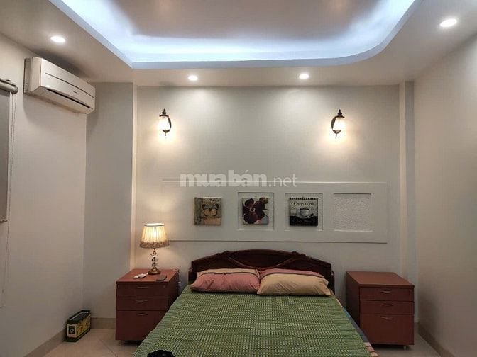 CẦN CHO THUÊ NHÀ RIÊNG 200m2, 5 tầng tại Q.Tây hồ