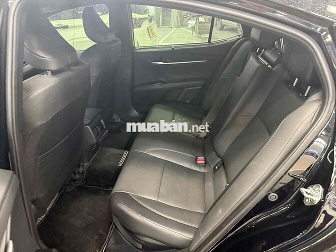 TOYOTA CAMRY 2.5HEV MID 2025 Xe hãng bán