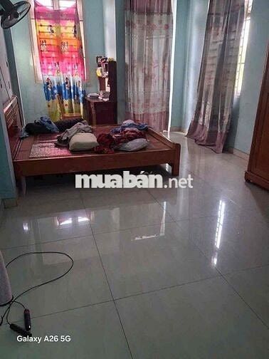 Cho thuê căn nhà mặt tiền đường công viên sinh thái XTT 6 (hồ