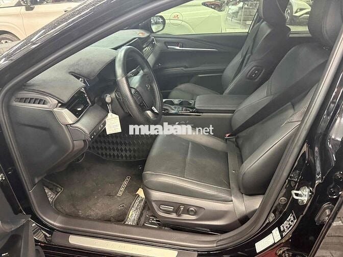 TOYOTA CAMRY 2.5HEV MID 2025 Xe hãng bán