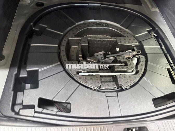 TOYOTA CAMRY 2.5HEV MID 2025 Xe hãng bán