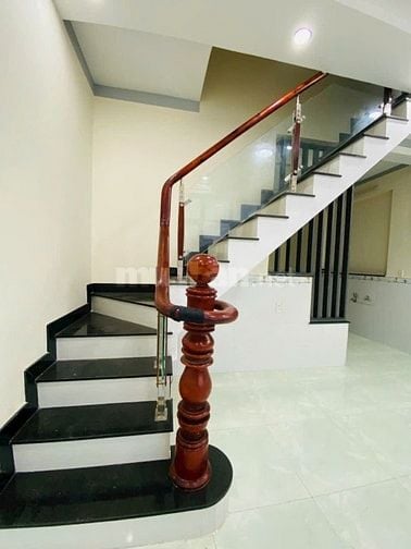 🏡 NHÀ LẦU TRỆT – VỊ TRÍ ĐẸP GẦN CỤM TRƯỜNG HỌC & SÂN VẬN ĐỘNG ĐÔNG HÒ