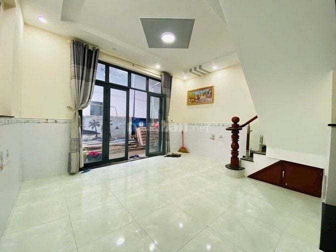 🏡 NHÀ LẦU TRỆT – VỊ TRÍ ĐẸP GẦN CỤM TRƯỜNG HỌC & SÂN VẬN ĐỘNG ĐÔNG HÒ