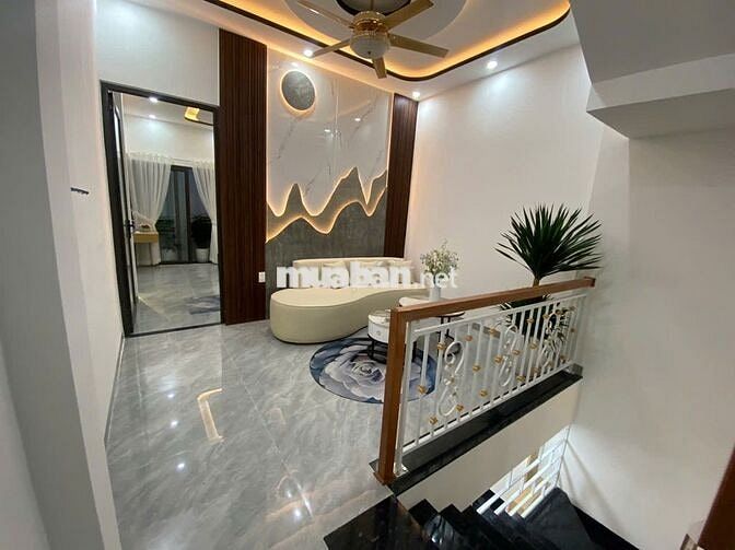 NHÀ 3 TẦNG NGUYỄN CHÁCH CÁCH BIỂN CHỈ 100M ĐƯỜNG 7M RỘNG RÃI