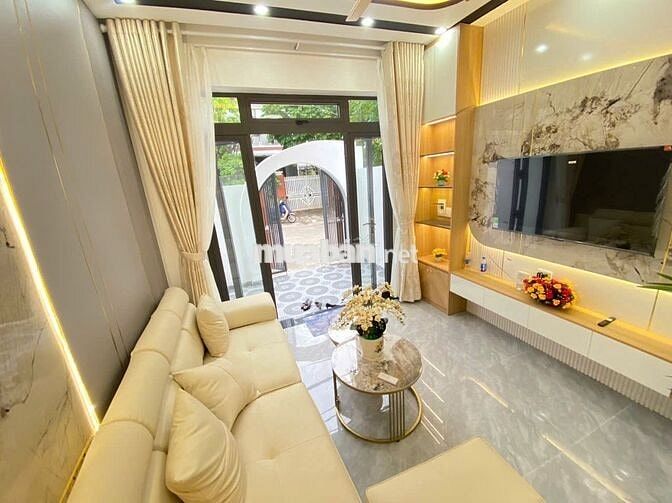 NHÀ 3 TẦNG NGUYỄN CHÁCH CÁCH BIỂN CHỈ 100M ĐƯỜNG 7M RỘNG RÃI