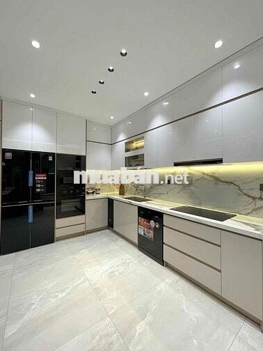 BÁN SKY GARDEN 2- VIEW HỒ BƠI- 88M2 - 3 PN - GIÁ 6,990 TỶ.