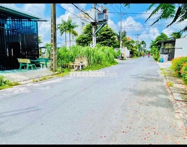 HÀNG HIẾM CỰC PHẨM TẠI XÃ PHƯỚC THẠNH 150M2, GIÁ RẺ 800 TRIỆU , SHR