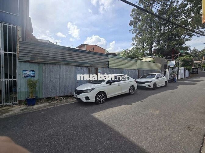 💥 ngộp quá giảm 3tỷ Giá chỉ còn 15 tỷ 
Bán đất tặng nhà và kho