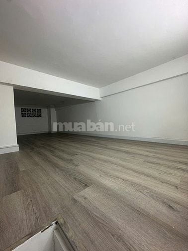 Bán CC Lầu 3 Quận 1, ngay Chợ Bến Thành Q1, 73.5M2, 2PN,2WC