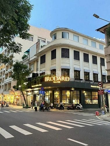 Chính chủ cho thuê KS vị trí sang chảnh, mới 100%, P.Bến Thành,Quận 1