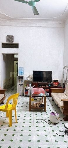 Nghĩa Dũng – Ba Đình – 179 m2 – 3 Tầng – Mặt Tiền 4 m – Giá 18.5 Tỷ. 