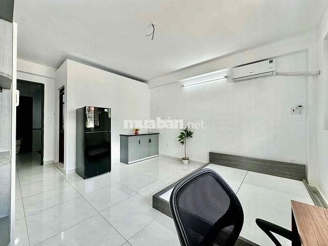 STUDIO FULL NỘI THẤT CỬA SỔ TRỜI NGAY MŨI TÀU VĂN CAO