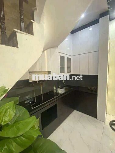 Bán Nhà Hoàng Mai 26M x 5T Chỉ 5,5 Tỷ. Full nội thất, Thoáng sáng