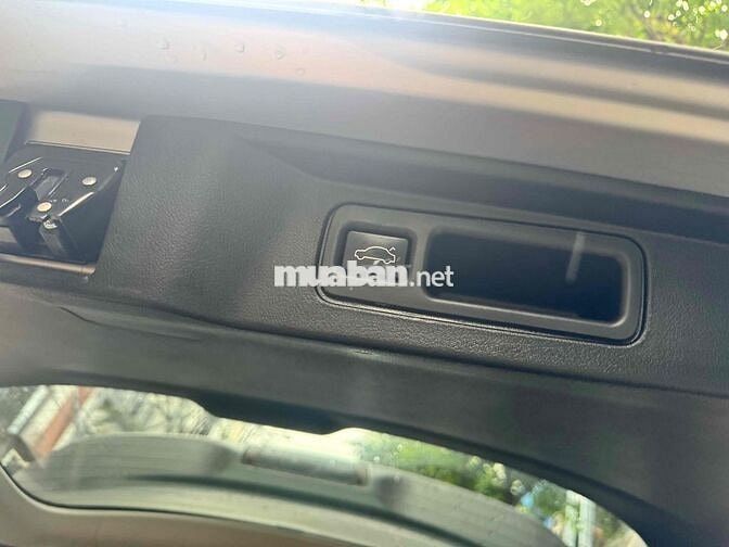 cần bán Fortuner 2021 tự động máy dàu