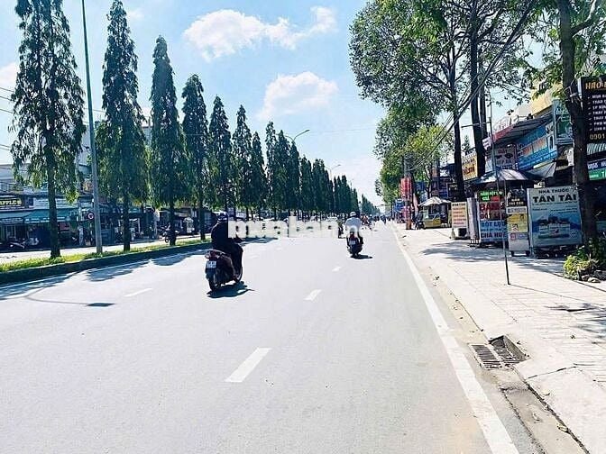 Mặt bằng đường Nguyễn Văn Cừ Nối Dài (gần trường ĐHYD) 25 triệu