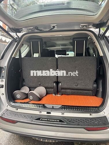 cần bán Fortuner 2021 tự động máy dàu