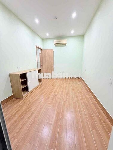 Cho thuê căn hộ 2 phòng ngủ ngay trung tâm thành phố