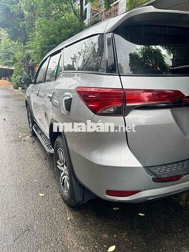 cần bán Fortuner 2021 tự động máy dàu