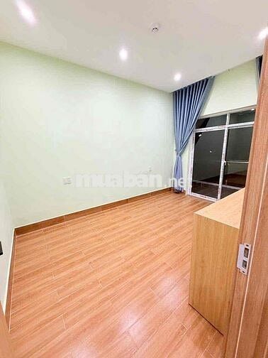 Cho thuê căn hộ 2 phòng ngủ ngay trung tâm thành phố