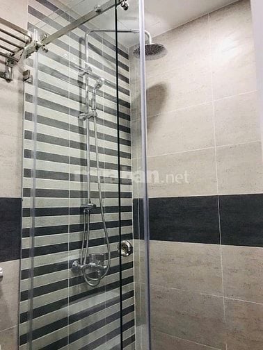 Bán / cho thuê căn hộ Scenic Valley 1, PMH, 3PN, 3 WC, DT 133m, giá rẻ