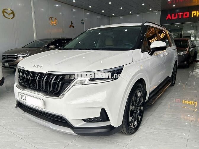 Carnival Luxury 2.2D 2024 Đi 11.000km Zin 100%