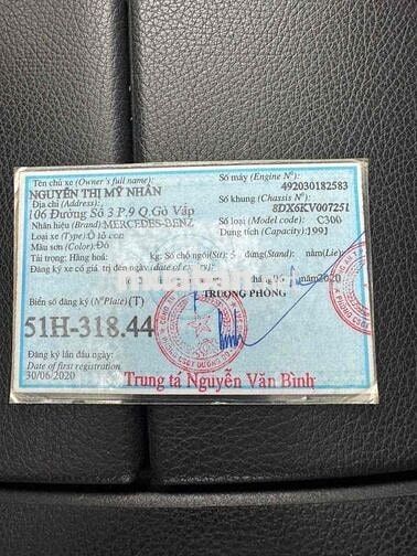 Mercedes-Benz C300 2019 Đỏ 38346 km - 990tr