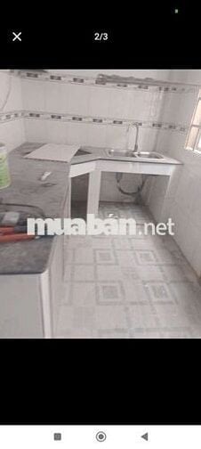 Nhà cho thuê hẻm 95 Chiến Lược,BT (2PN 1WC) nhà đang sơn, trống ở ngay