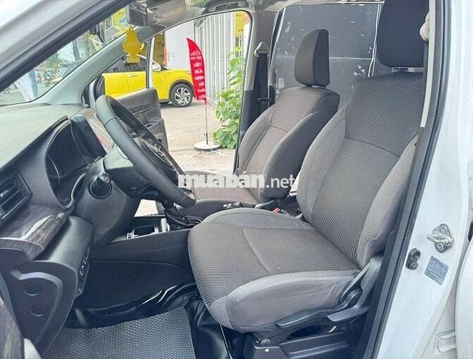 Suzuki Ertiga 2022 hybrid AT cực mới