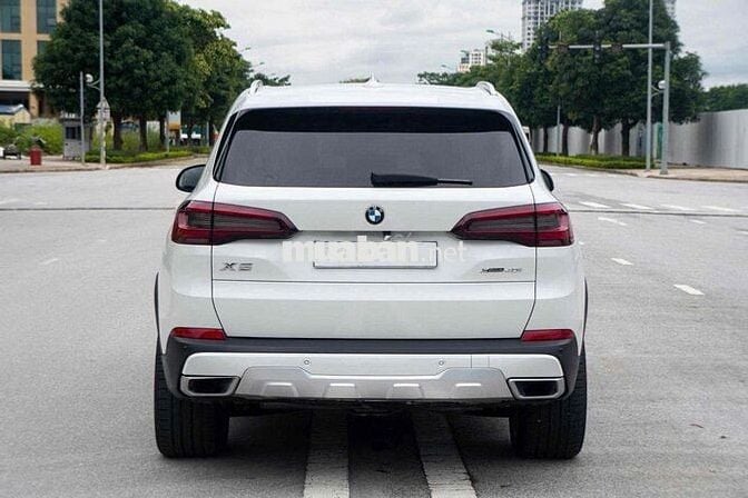 BMW_X5_xDrive40i_xLine Model 2022 Bank 90%