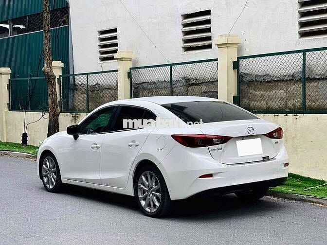 Mazda 3 2016 2.0 AT - 110000 km
