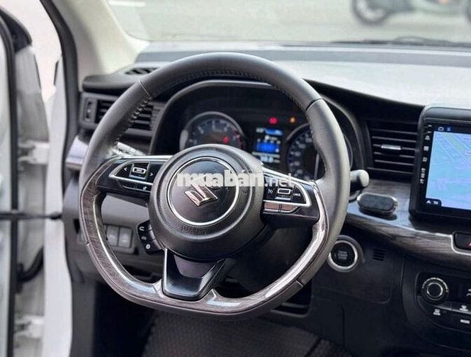 Suzuki Ertiga 2022 hybrid AT cực mới