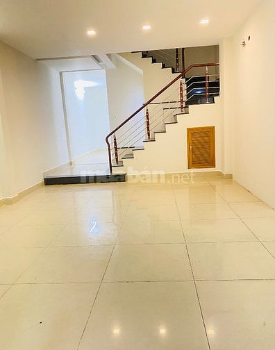 Chính chủ cho thuê nhà 590/F9 Cách mạng tháng 8