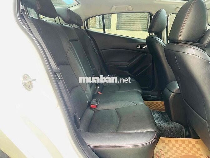 Mazda 3 2016 2.0 AT - 110000 km