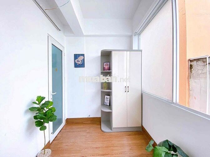 CĂN HỘ 1 PHÒNG NGỦ CÓ MÁY GIẶT RIÊNG CỬA SỔ LỚN FULL NỘI THẤT GẦN CHỢ