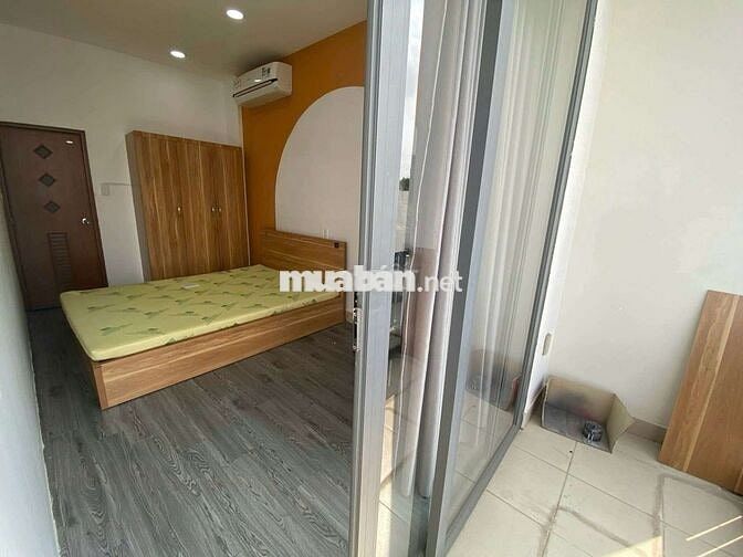 CĂN HỘ 2PN BAN CÔNG THỐNG NHẤT GẦN CHỢ HẠNH THÔNG TÂY SIÊU RỘNG