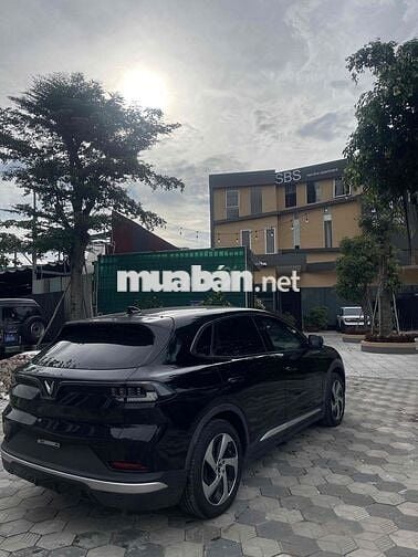 VF8 2023 mua pin Catl áp TXĐĐ